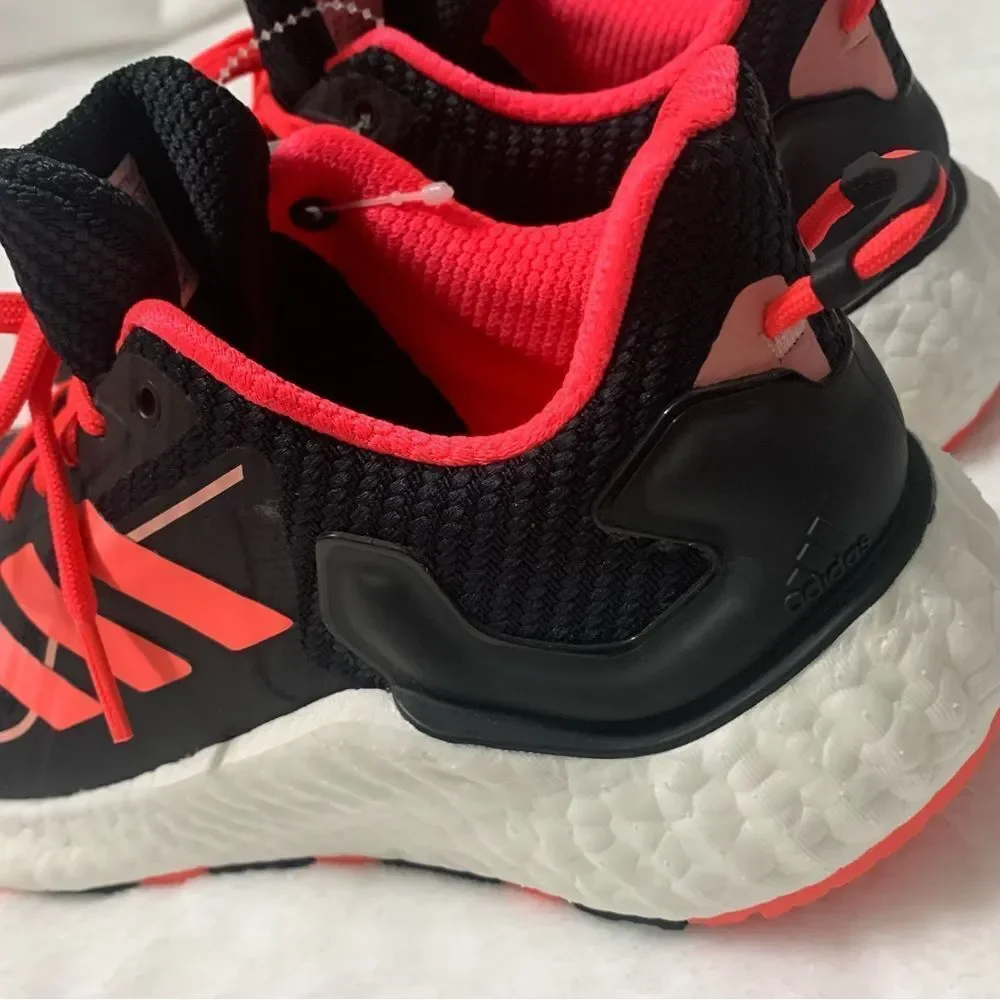 NEW ADIDAS CLIMAWARM LTD MENS SIZE 6.5/ WOMENS SIZE 7.5